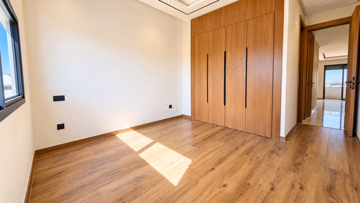 Lovely apartment for rent in Californie. 1 Living area. Furnished