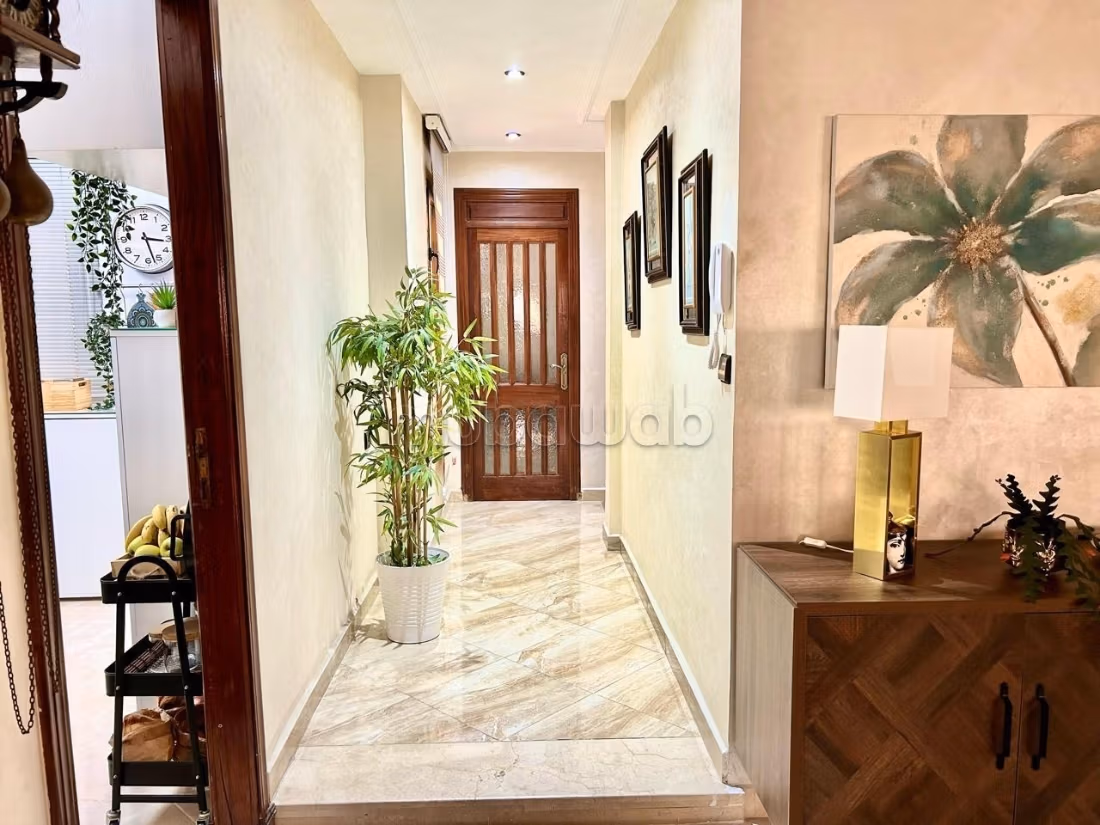 Appartement entièrement rénové à Val Fleuri — 3
