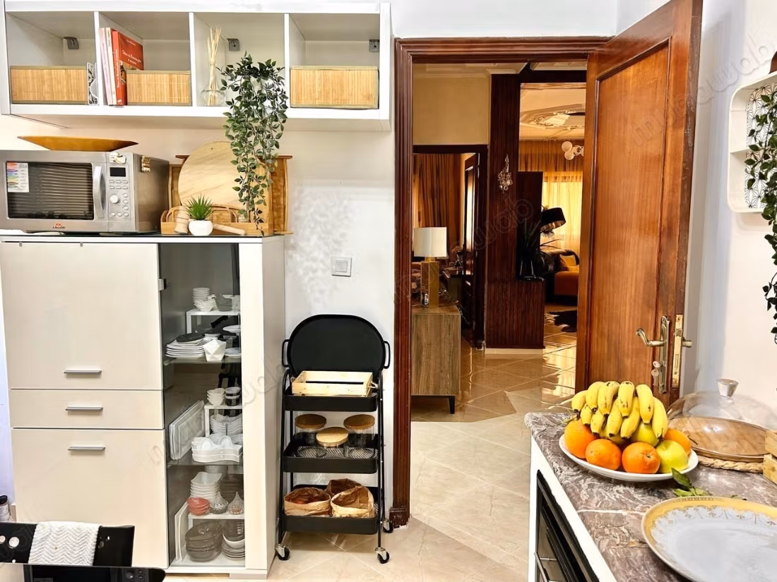 Appartement entièrement rénové à Val Fleuri