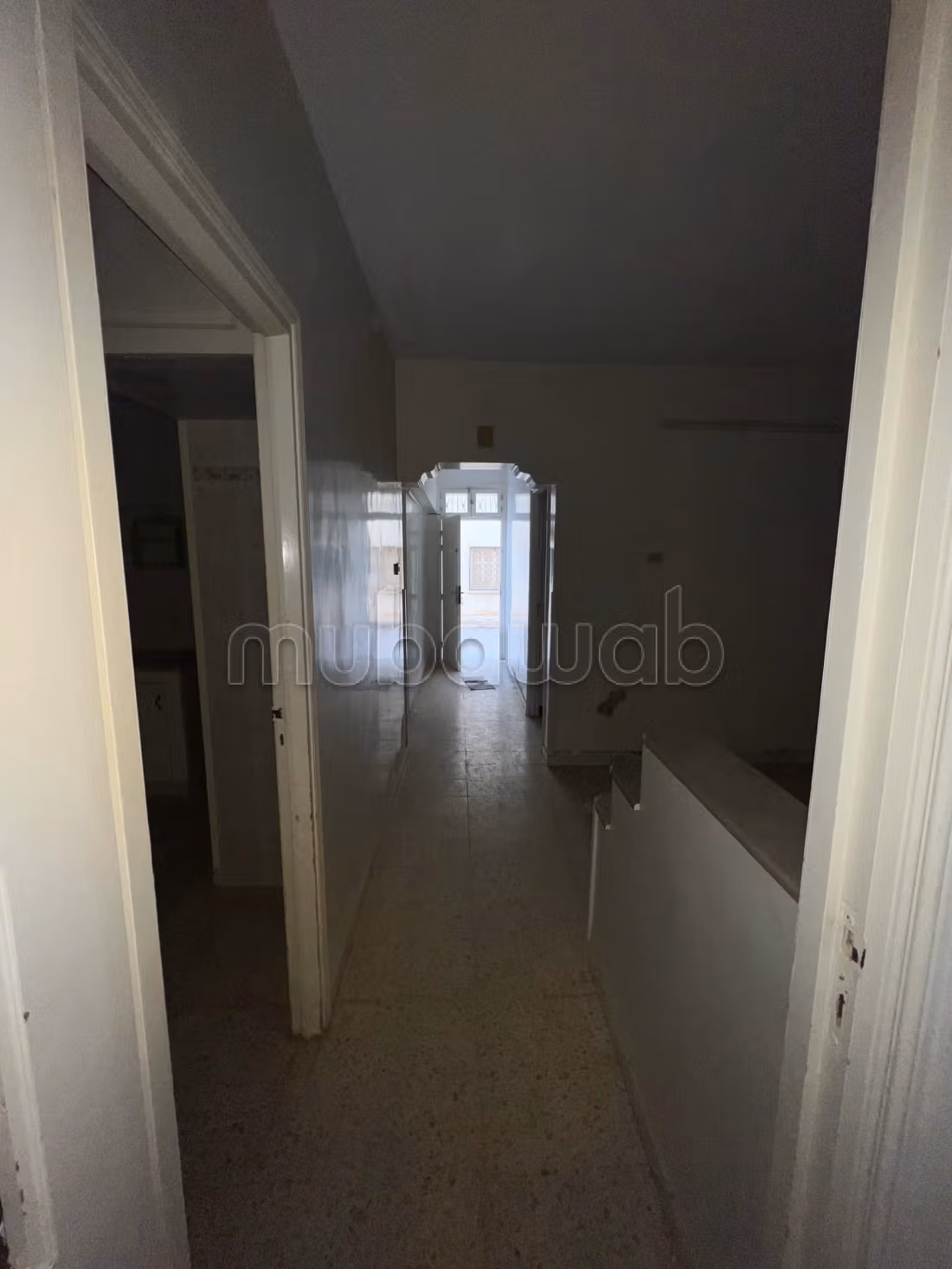 2 maisons  
1 studio à vendre à Hay El Bahri 
3