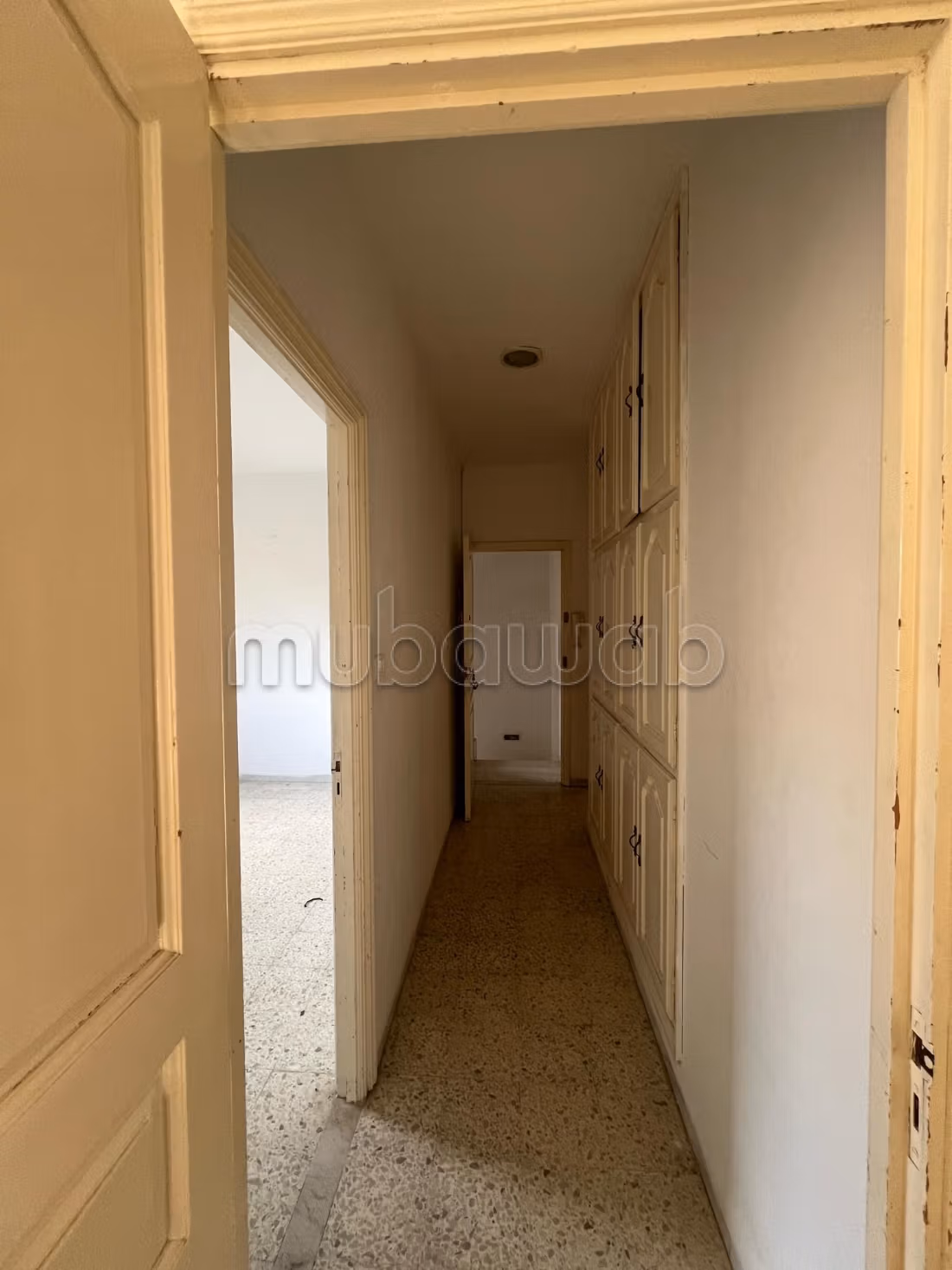 2 maisons  
1 studio à vendre à Hay El Bahri 
3