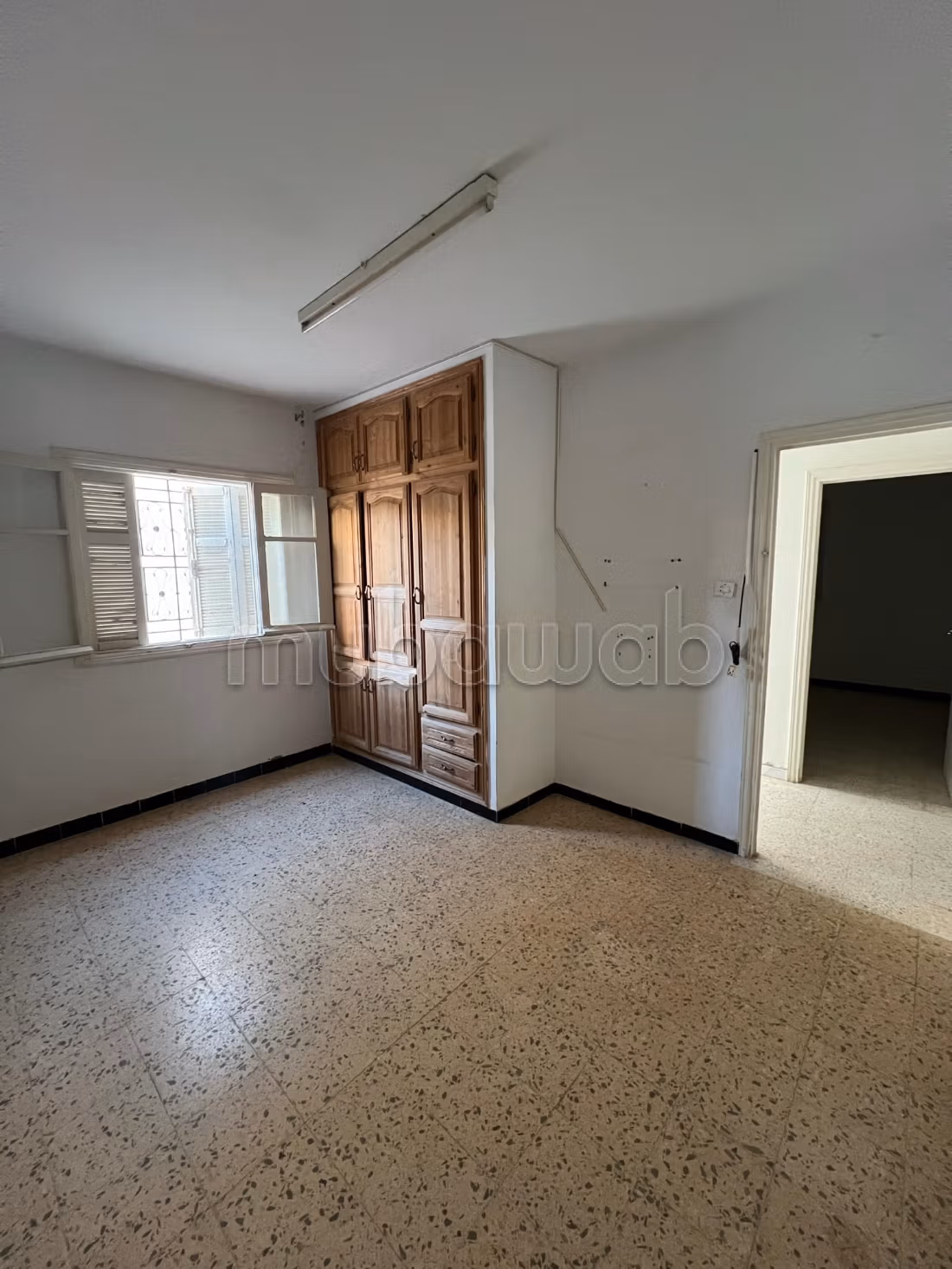 2 maisons  
1 studio à vendre à Hay El Bahri 
3