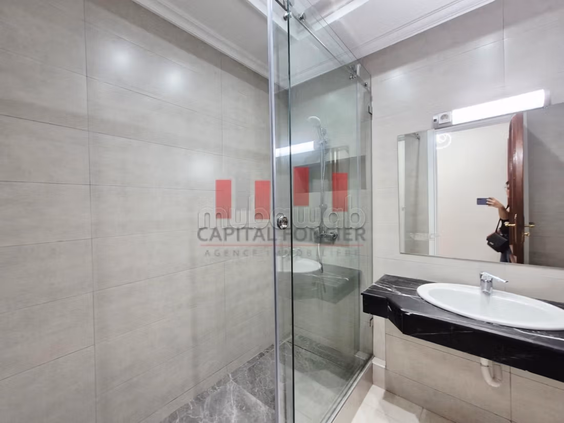 Bellissimo appartamento in affitto a Racine. 3 belle camere da letto. Ascensore e garage