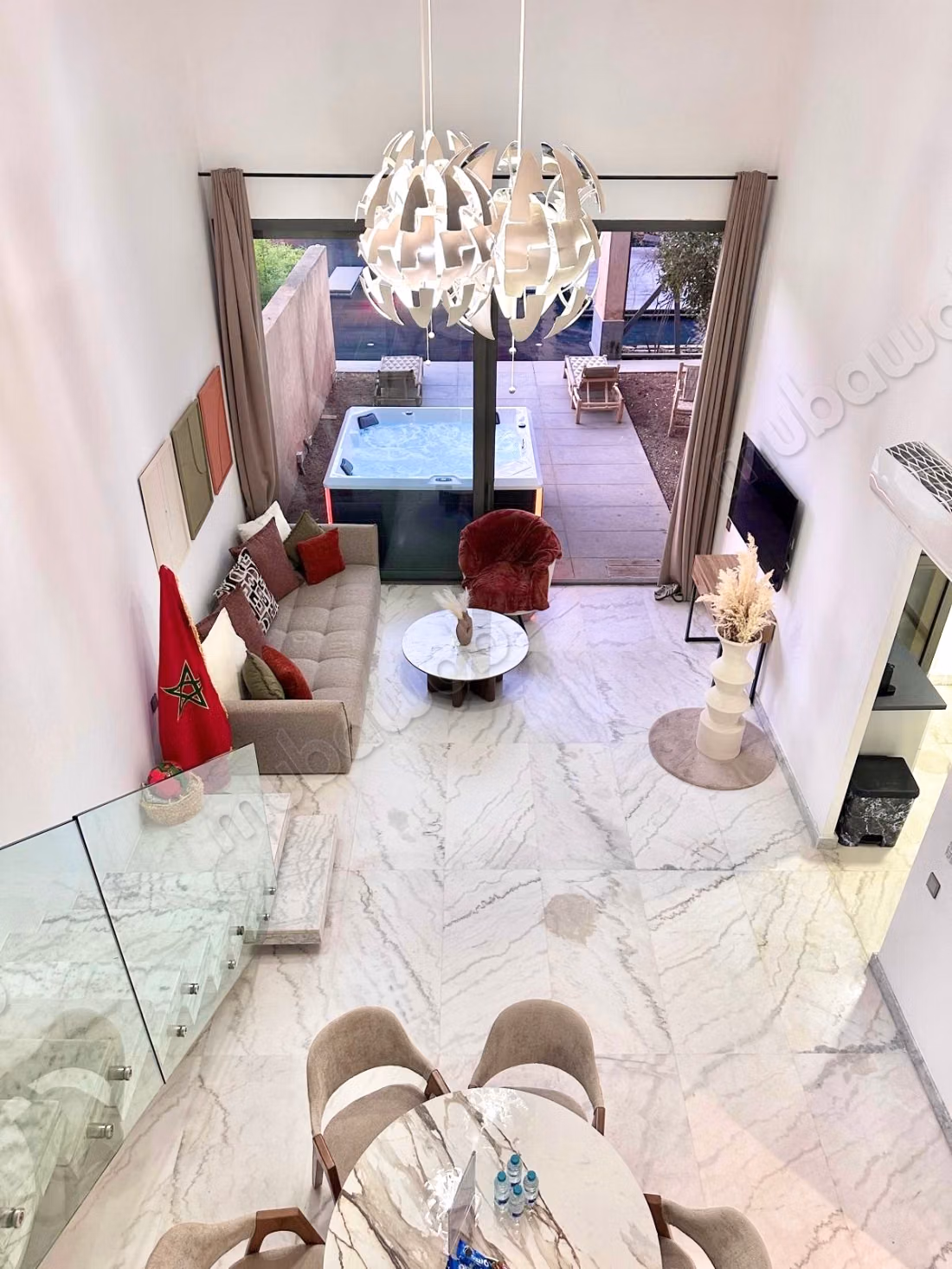 Loft de 175 m2 piscines, terasse & jacuzzi