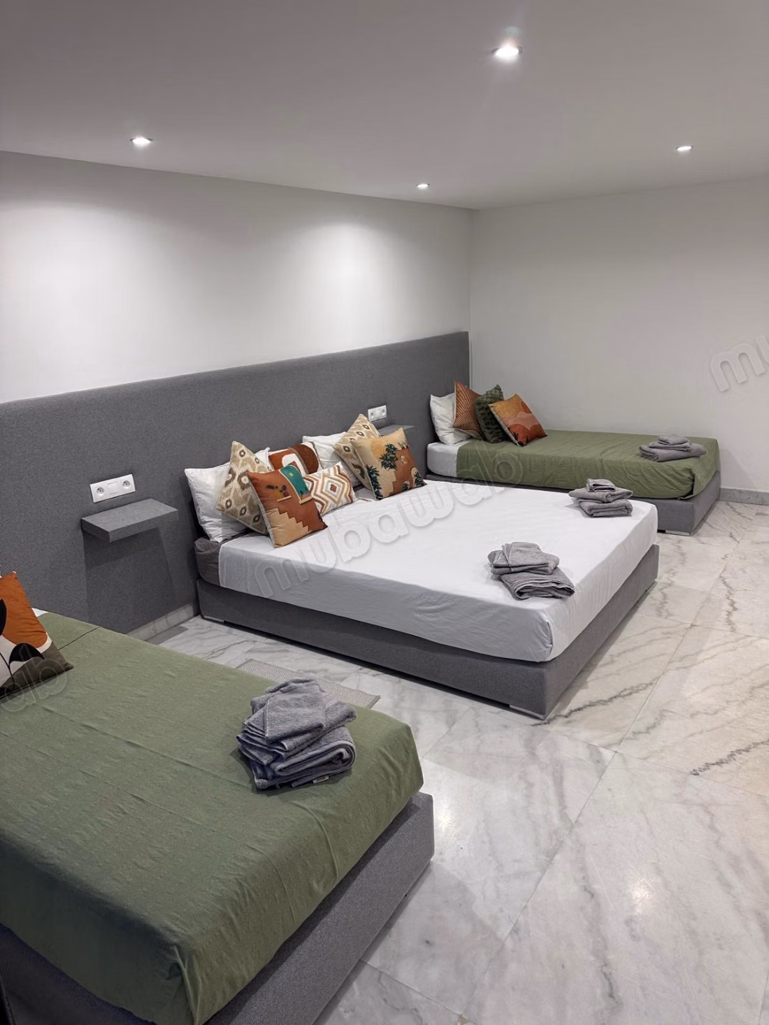 Loft de 175 m2 piscines, terasse & jacuzzi