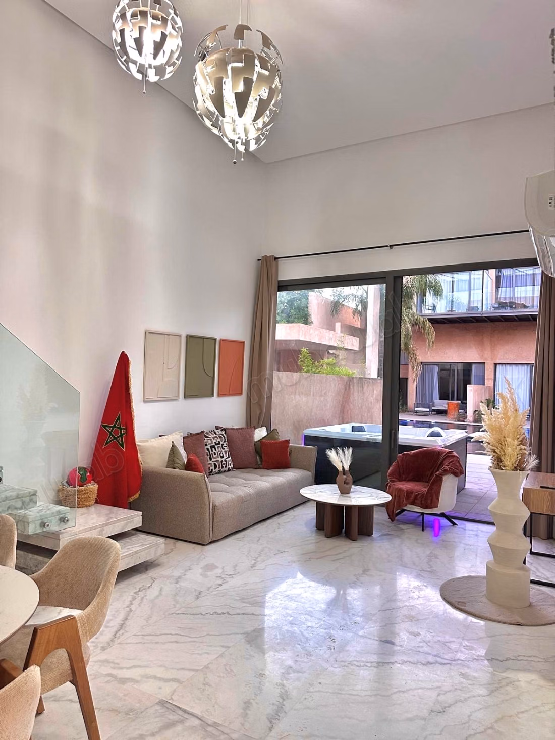 Loft de 175 m2 piscines, terasse & jacuzzi