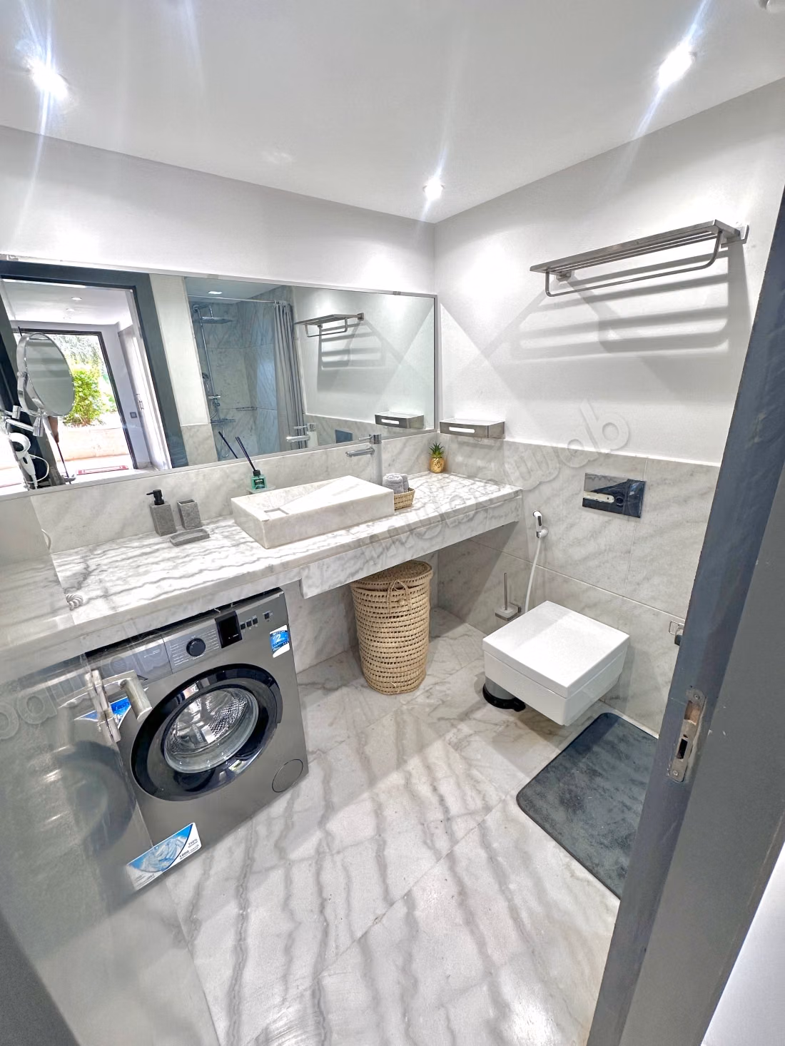 Loft de 175 m2 piscines, terasse & jacuzzi