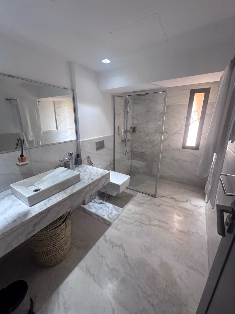 Loft de 175 m2 piscines, terasse & jacuzzi