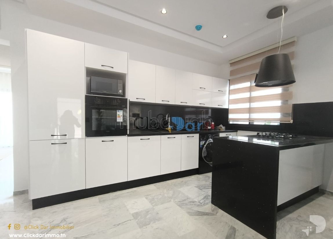 RDC S3 avec jardin location annuelle