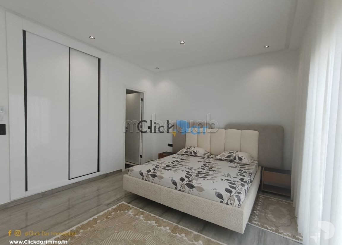 RDC S3 avec jardin location annuelle