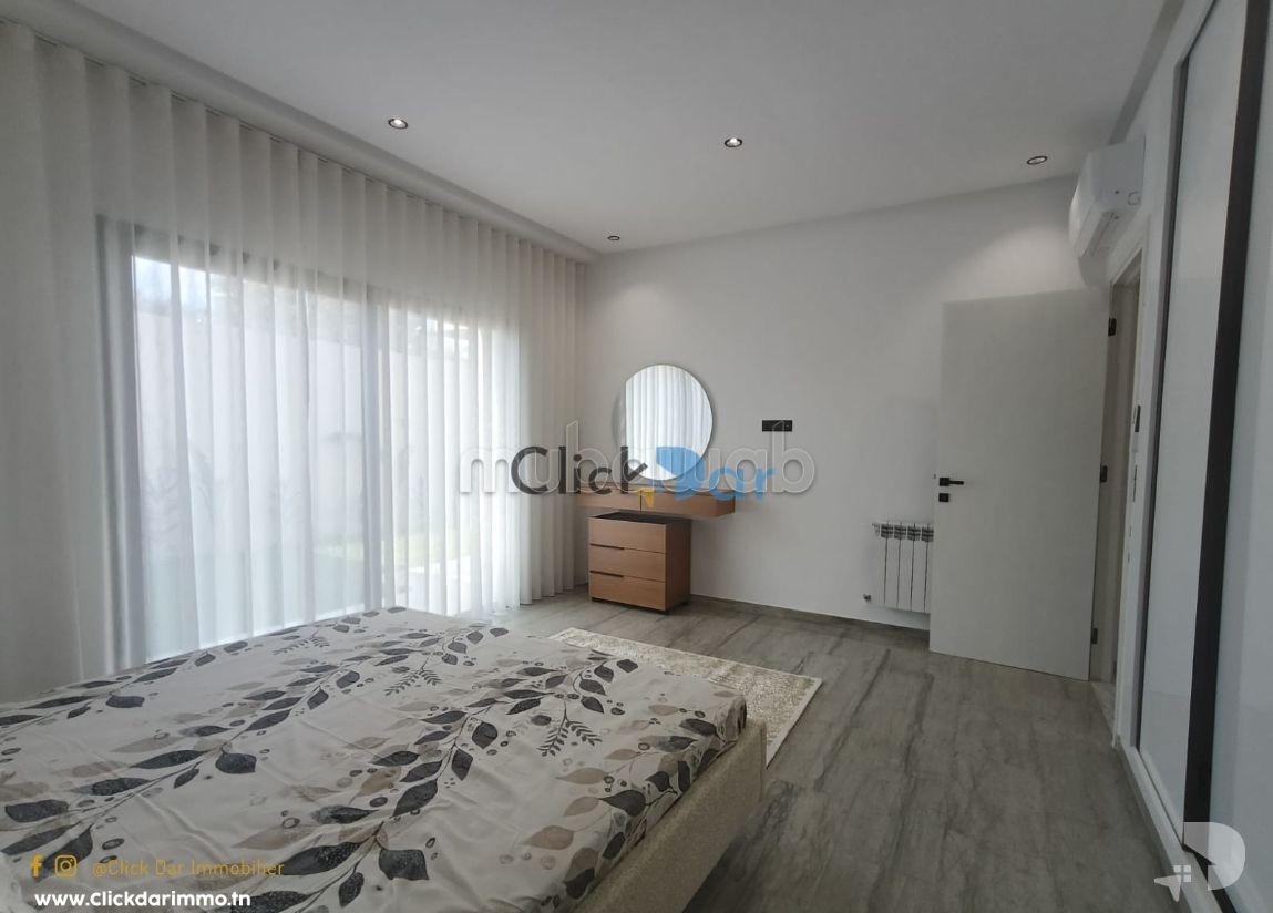 RDC S3 avec jardin location annuelle