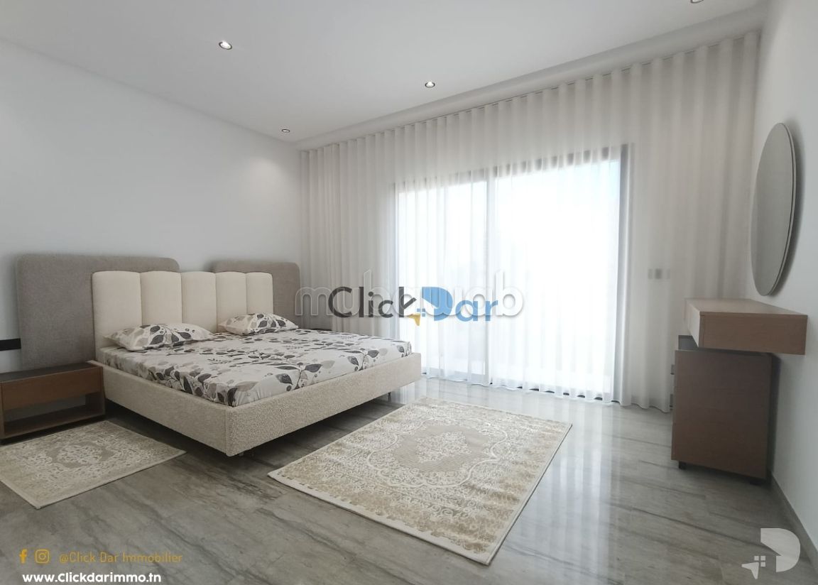 RDC S3 avec jardin location annuelle