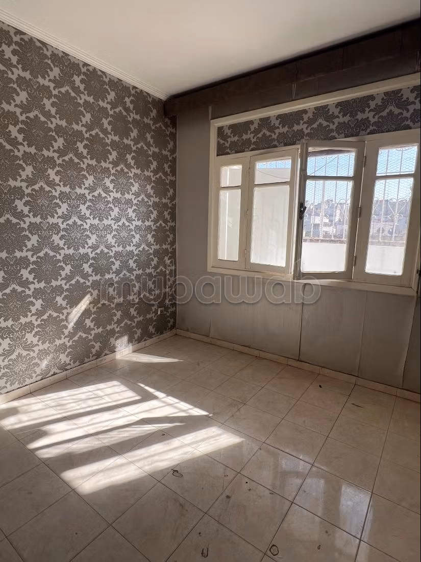 Appartement traversant lumineux au dernier étage — 6