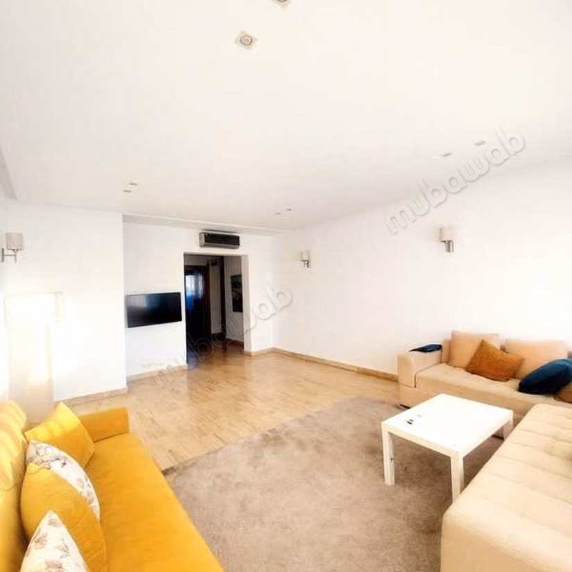 Precioso piso en alquiler en Belvédère. 2 hermosas habitaciones. Bien amueblado