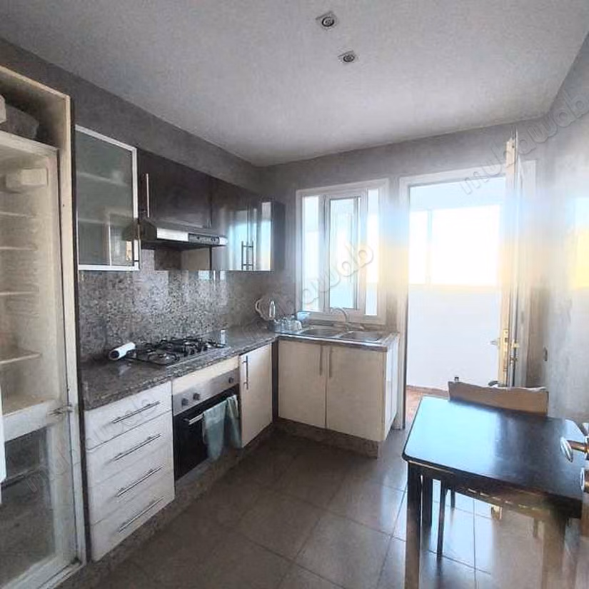 Precioso piso en alquiler en Belvédère. 2 hermosas habitaciones. Bien amueblado