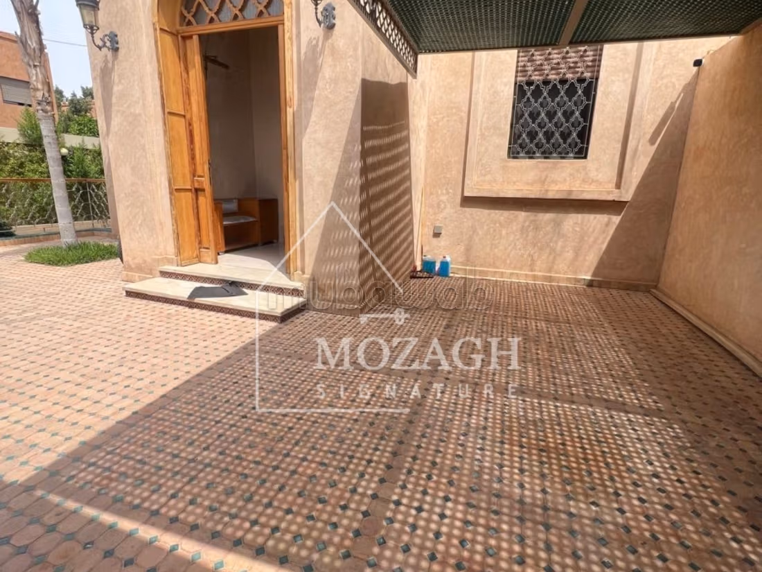 Magnifique villa 400 m² avec piscine privée Targa