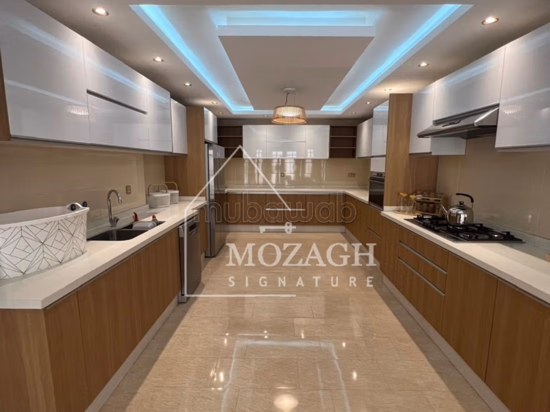 Magnifique villa 400 m² avec piscine privée Targa