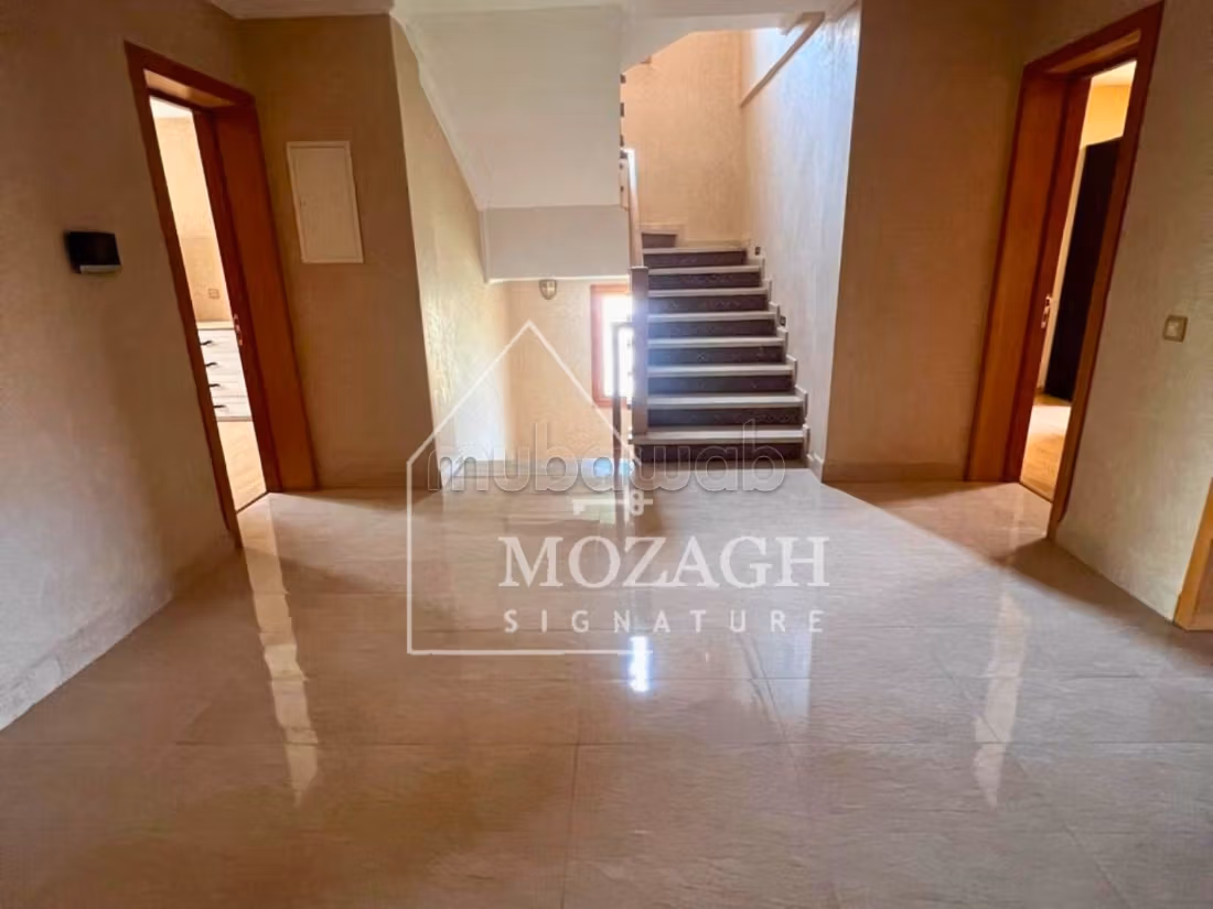 Magnifique villa 400 m² avec piscine privée Targa