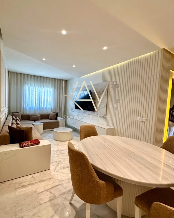 Bel appartement en location à Sania. Surface de 120 m². Bien meublé
