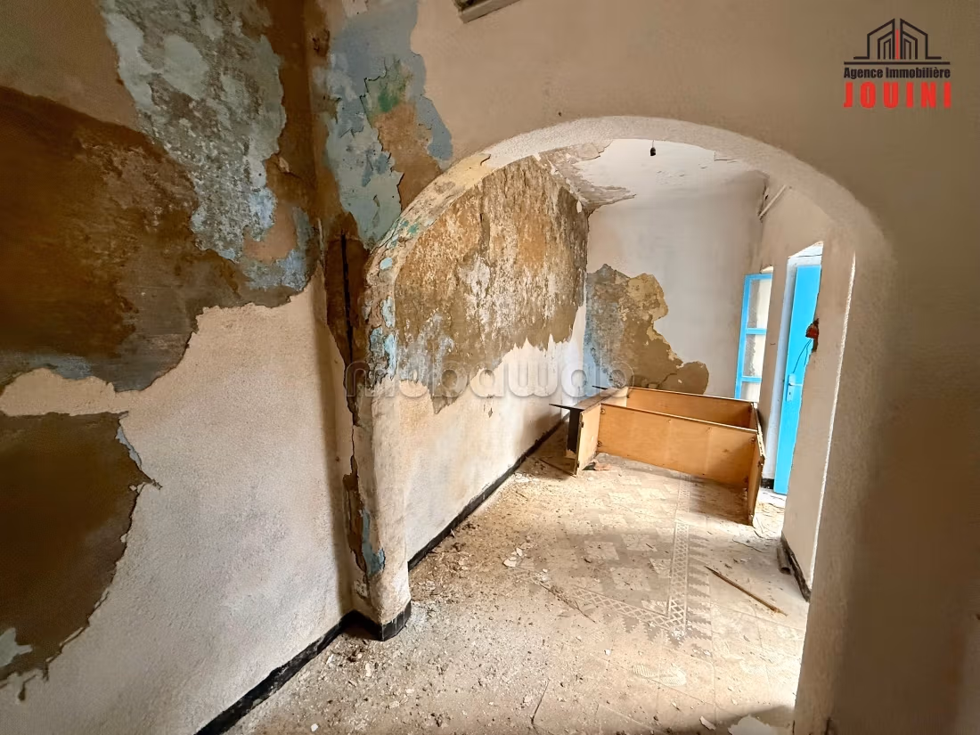 Maison 91 m² à Bab Lakhouas