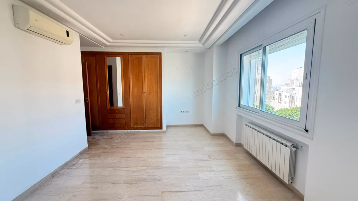 Appartement S4 de 211m2 à Menzah 9c