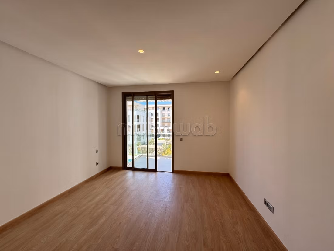 Affitta il tuo appartamento a Souissi. 1 bella camera da letto. Doppi vetri e riscaldamento