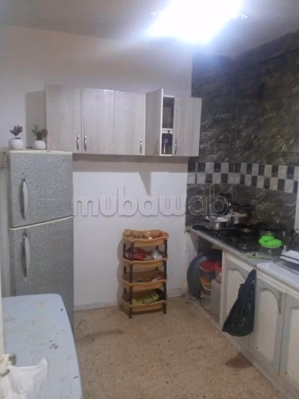 Find an apartment to buy in Sidi Hassine. 3 lovely rooms