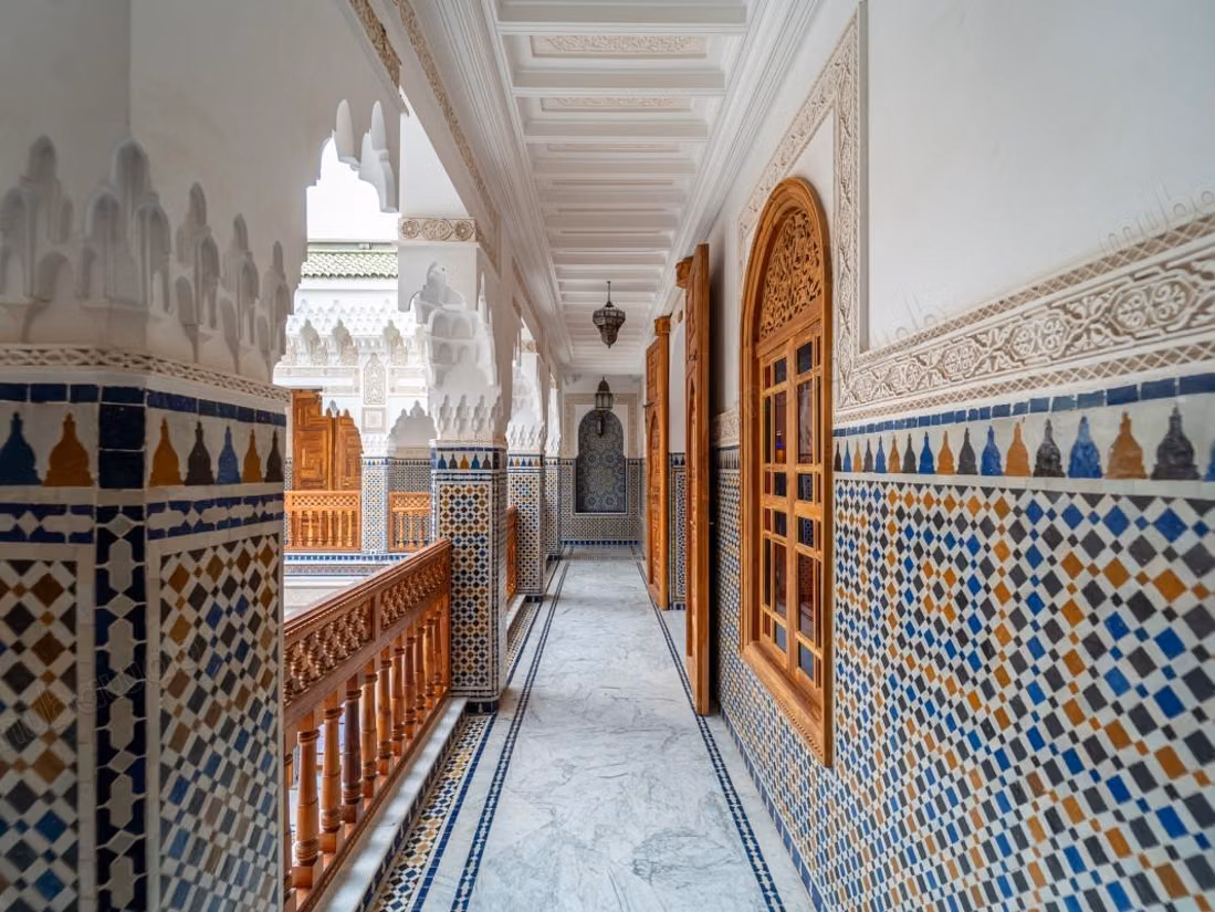 Vente villa de luxe à Marrakech. 
12 belles chambres. 
Meublé