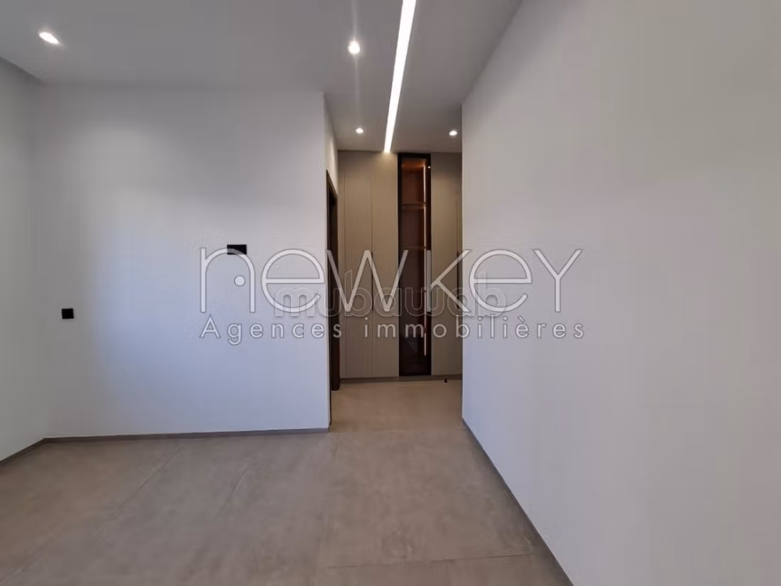 Appartement S2 avec jardin à La Soukra