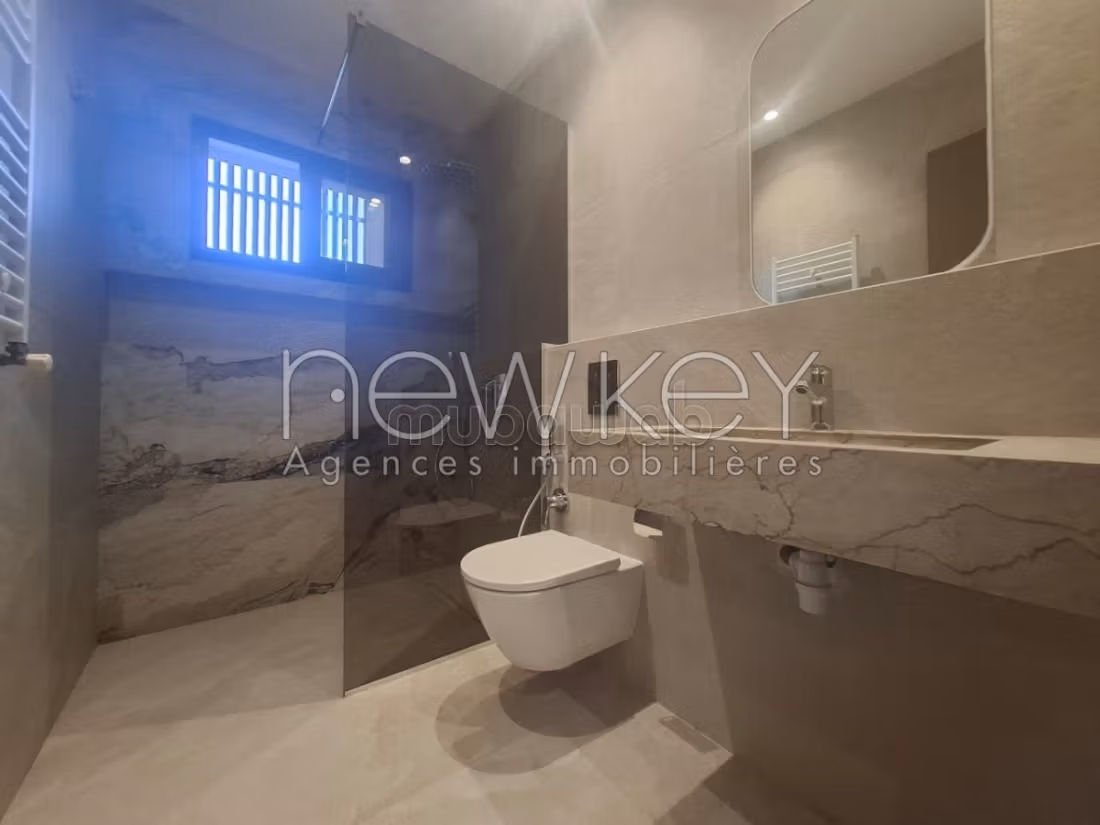 Appartement S2 avec jardin à La Soukra