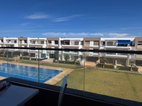 Appartement avec piscine à louer