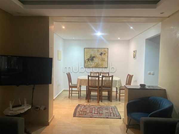 Affitto di uno splendido appartamento a Agdal. 2 belle camere da letto. Ammobiliato