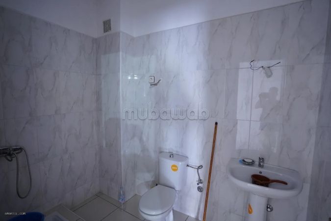 Appartamento in vendita. 1 locale. Casa con servizio di portierato