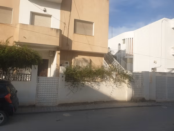 A vendre rez de chaussée d'une villa