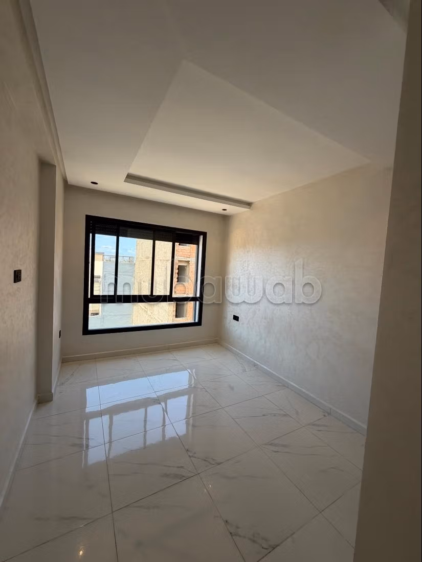 Bonito piso en venta. 2 dormitorios. Con Ascensor, balcón