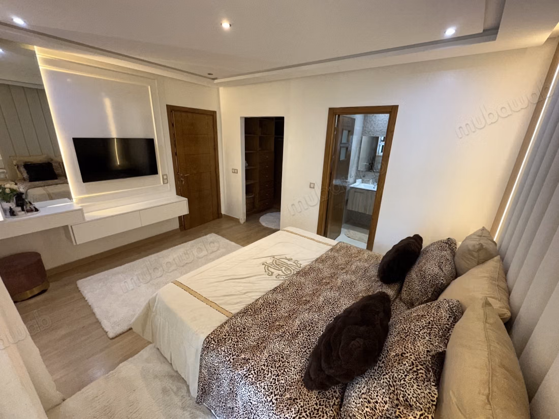 Luxueux appartement à louer, centre ville 
tanger
