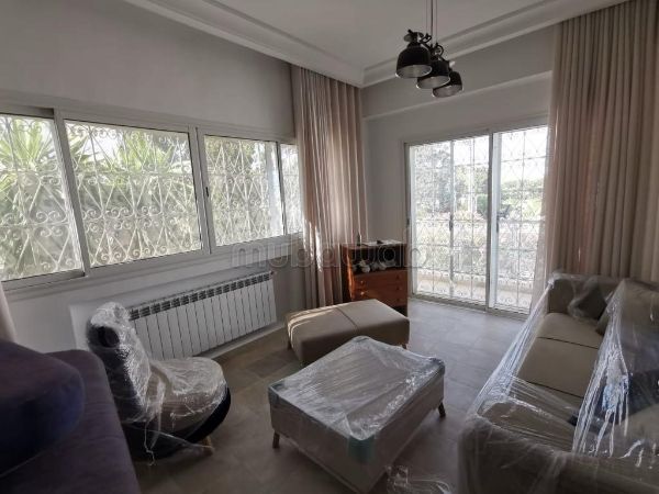 Etage de villa meuble jamais habite