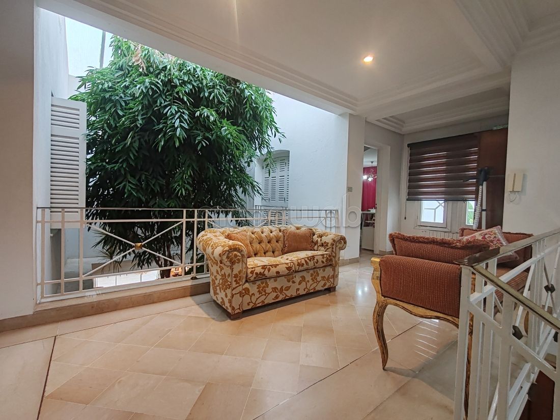 A vendre une villa à manar 1