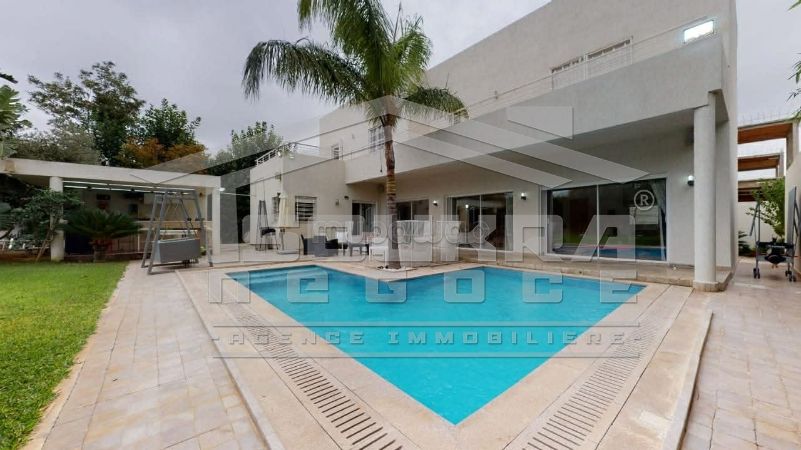 A vendre une superbe villa à chotrana2