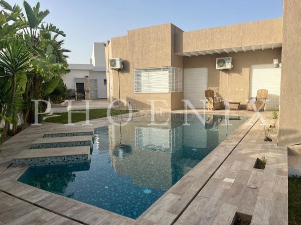 Villa S4 avec piscine à La Soukra