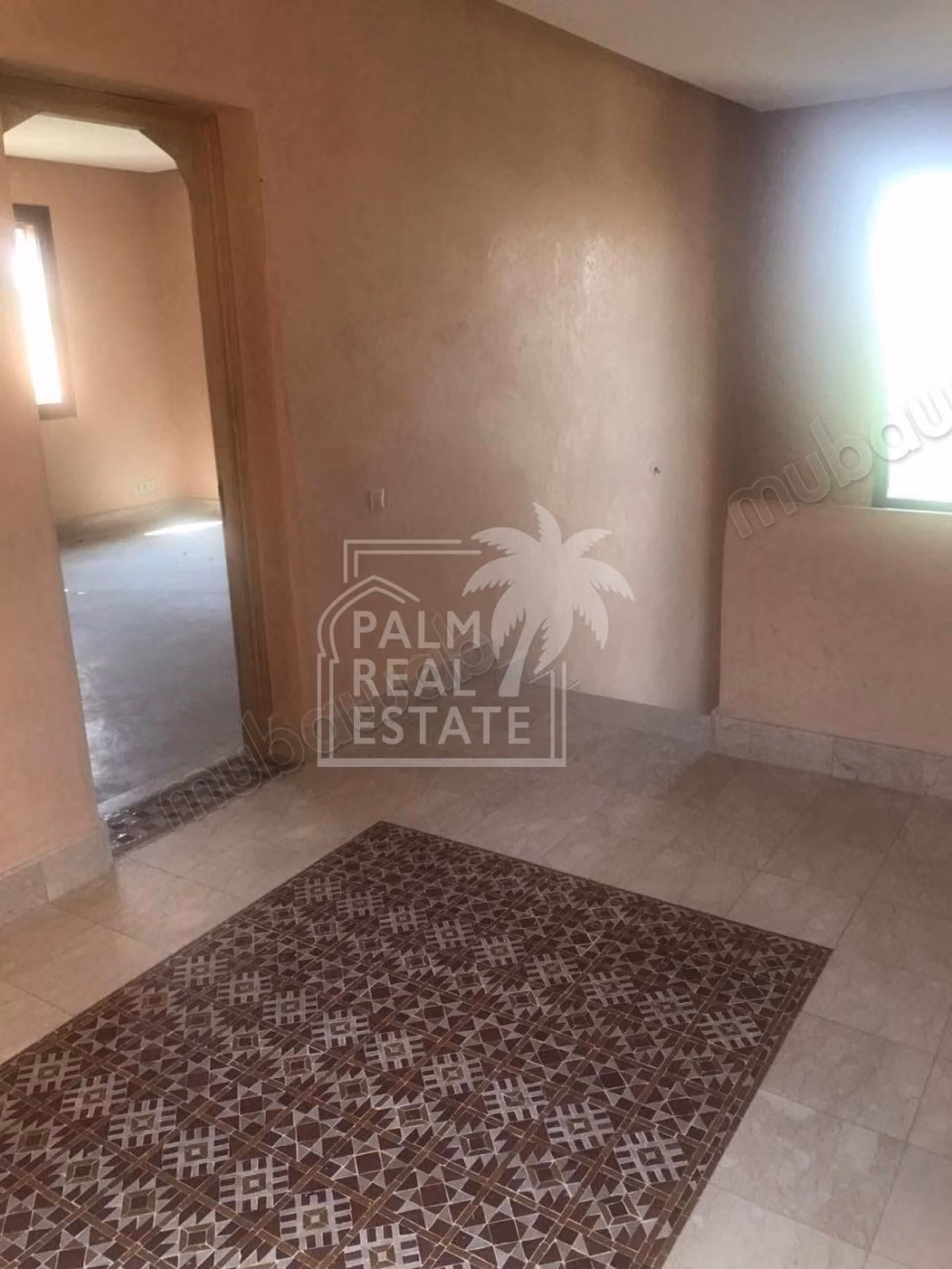 Villa's en luxe woningen te koop in Route de l'Ourika. 4 Ruimtes. Met zwembad en airconditioning