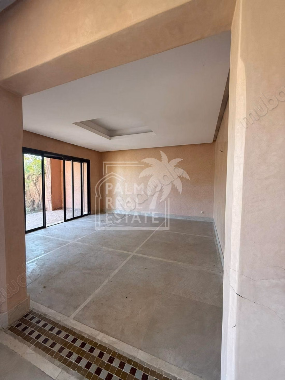 Villa's en luxe woningen te koop in Route de l'Ourika. 4 Ruimtes. Met zwembad en airconditioning