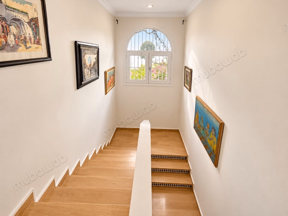 Villa de luxe à vendre à Ain Diab Extension. 3 belles chambres