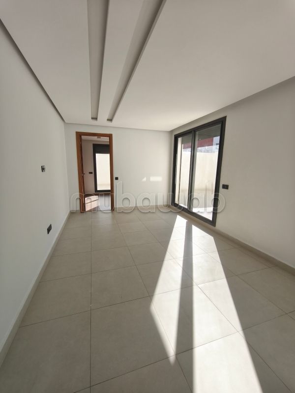 Sale of a lovely apartment in Les Hôpitaux. Large area 53 m². Terrace and lift