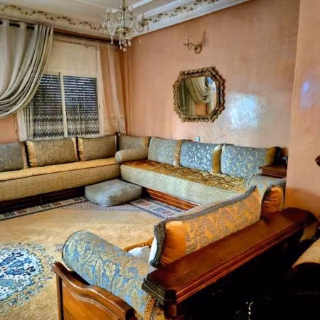 Splendido appartamento in affitto a Lekrimat. Superficie di 106 m². Ascensore e garage