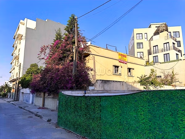 Bonito terreno en venta en Plateau Al Batha. Superficie de 335 m²