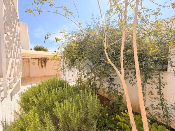 Splendido appartamento da acquistare a La Marsa. Superficie di 151 m². Giardino e posto auto