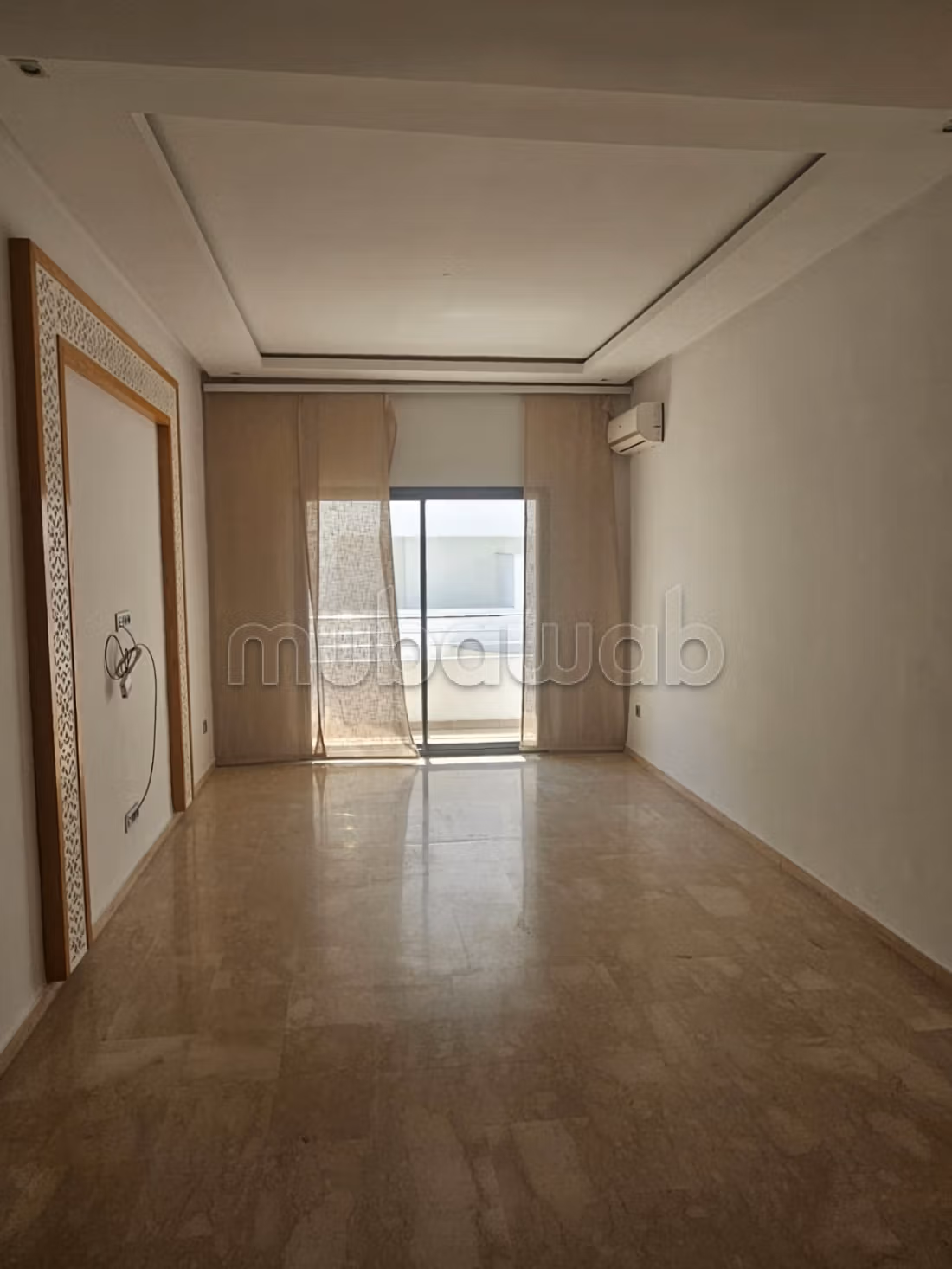 Studio vide au quartiers princesses sokrate