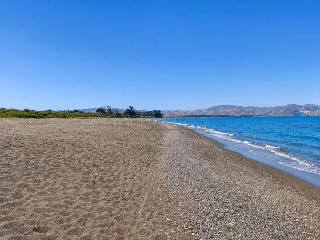 Registered land of 28,000 m² in Nkou