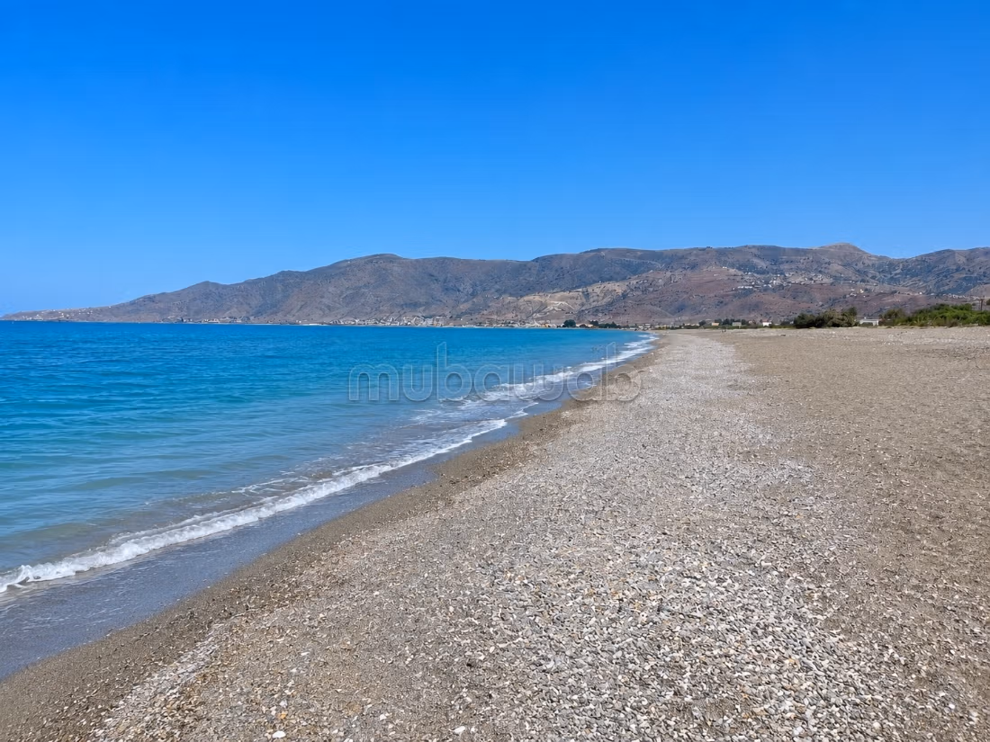 Registered land of 28,000 m² in Nkou